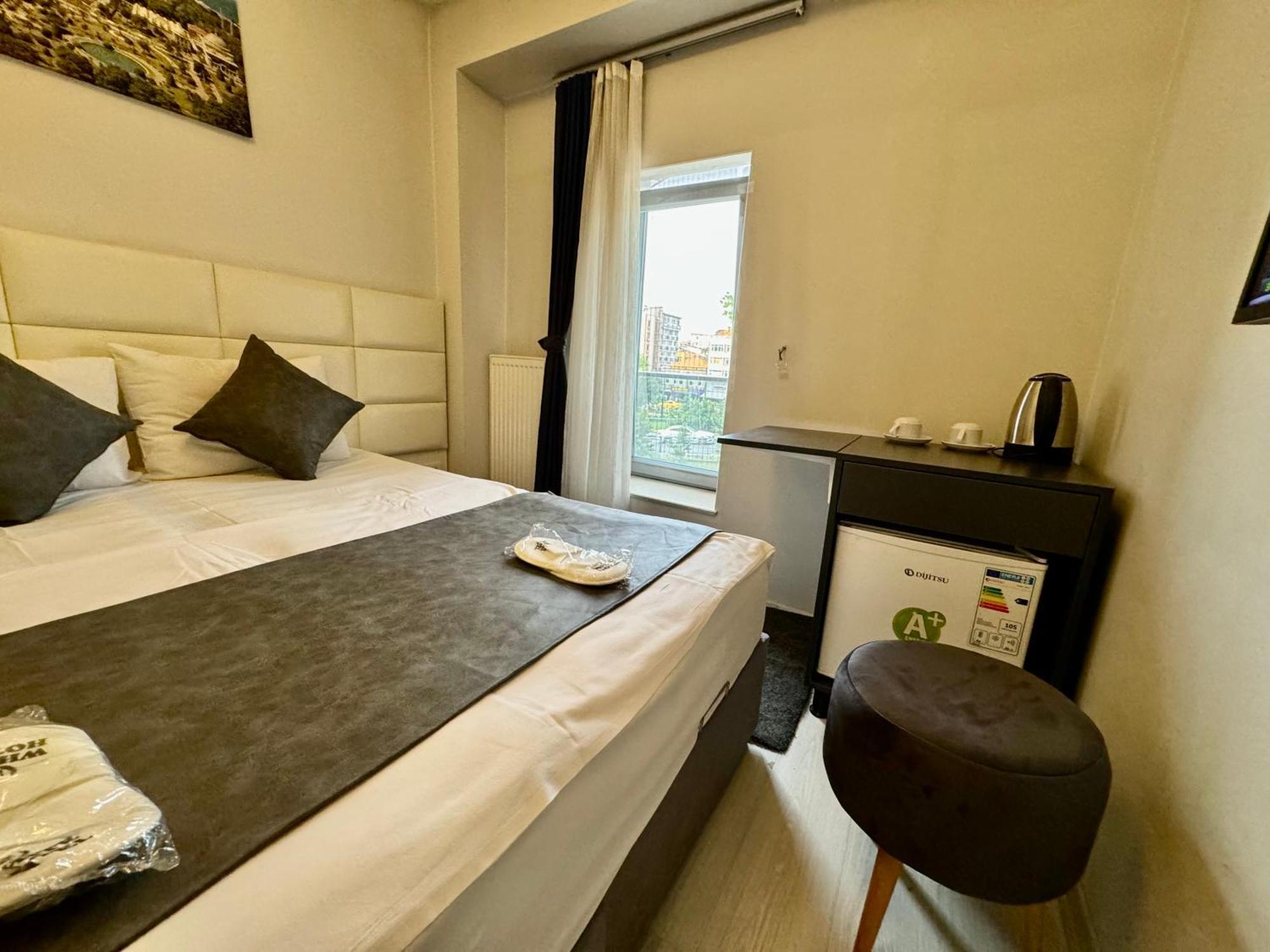 Aram Edessa Hotel Istanbul Bagian luar foto